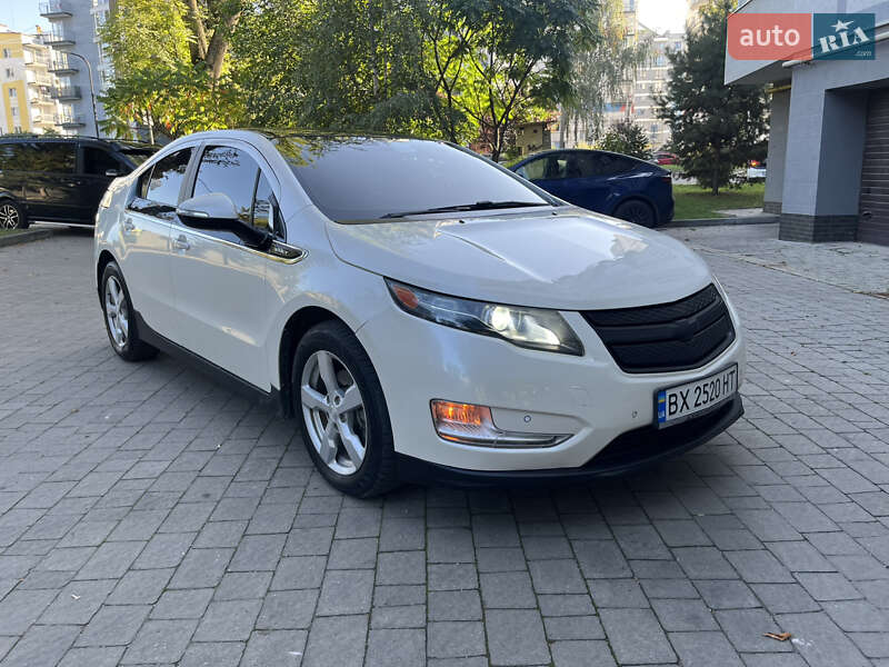Хетчбек Chevrolet Volt 2011 в Івано-Франківську