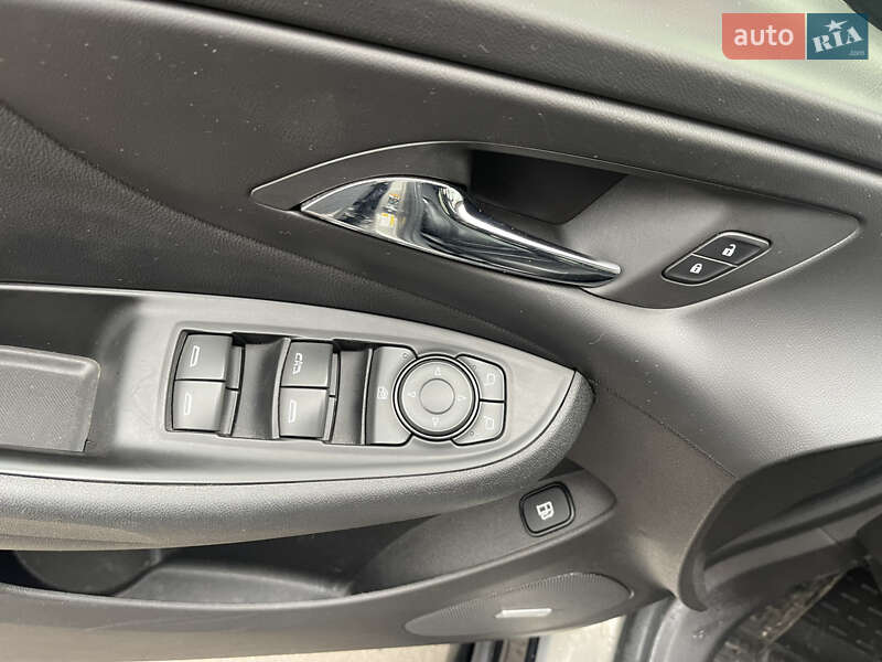 Хетчбек Chevrolet Volt 2017 в Києві