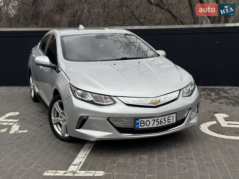 Хетчбек Chevrolet Volt 2016 в Києві