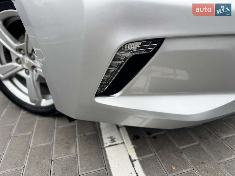 Хетчбек Chevrolet Volt 2016 в Києві