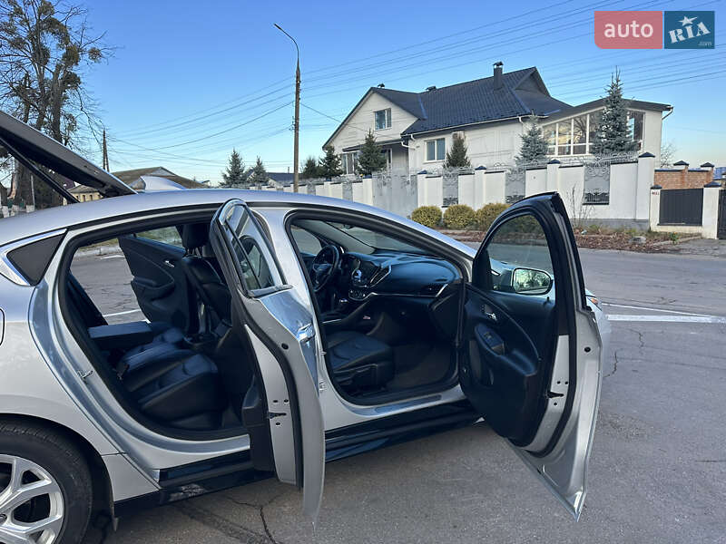 Хэтчбек Chevrolet Volt 2017 в Виннице