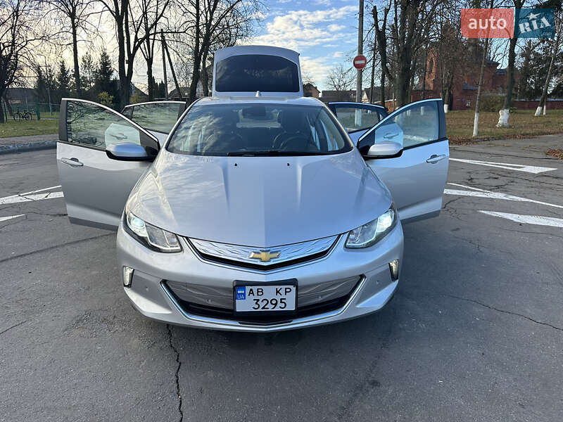 Хэтчбек Chevrolet Volt 2017 в Виннице