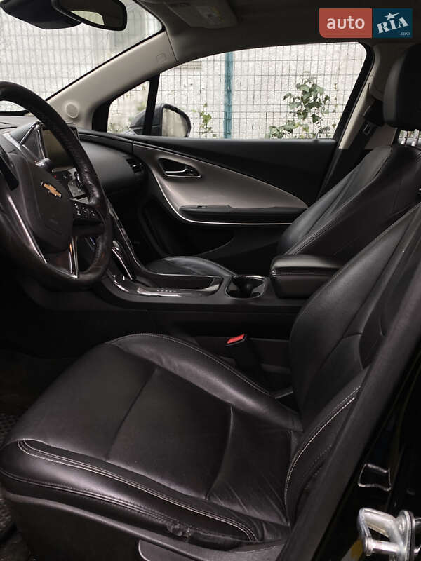 Хэтчбек Chevrolet Volt 2013 в Ирпене