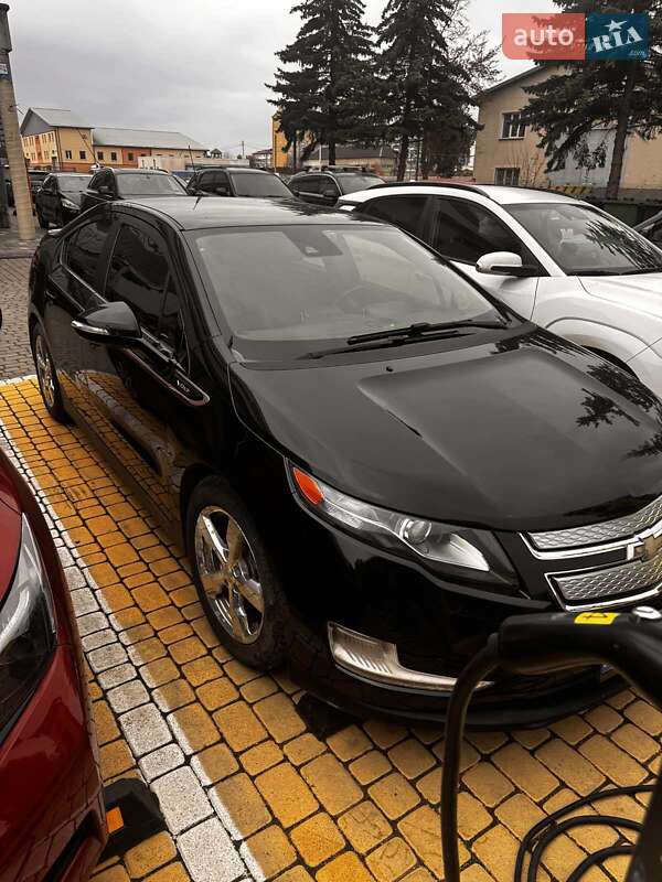 Хэтчбек Chevrolet Volt 2014 в Ивано-Франковске