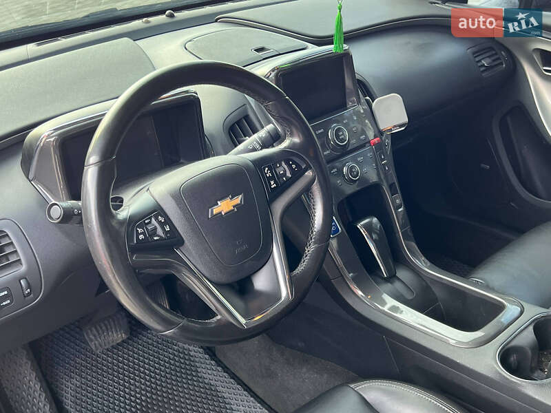 Хэтчбек Chevrolet Volt 2014 в Николаеве