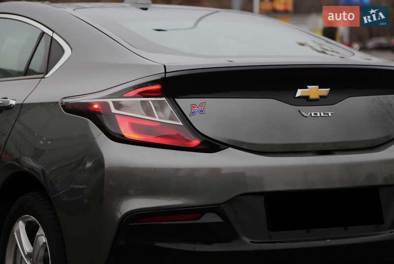 Хетчбек Chevrolet Volt 2016 в Києві