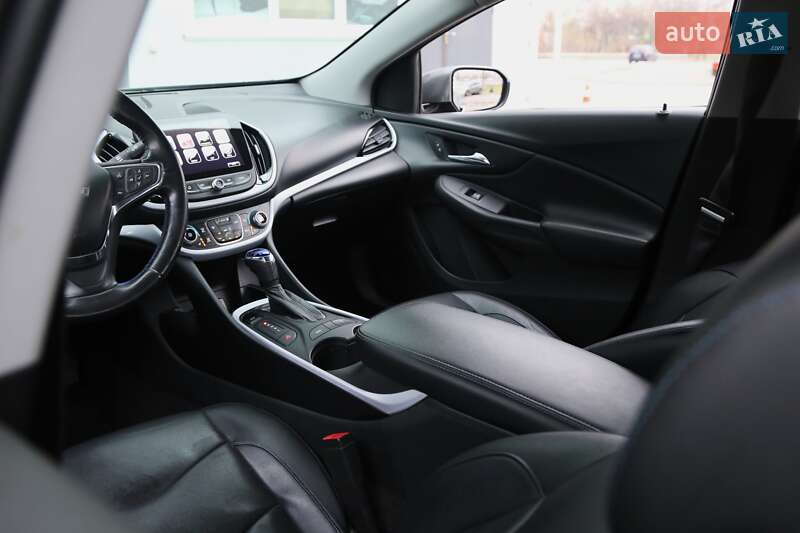 Хетчбек Chevrolet Volt 2016 в Києві