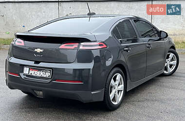 Хэтчбек Chevrolet Volt 2015 в Киеве