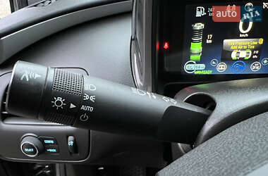 Хэтчбек Chevrolet Volt 2015 в Киеве