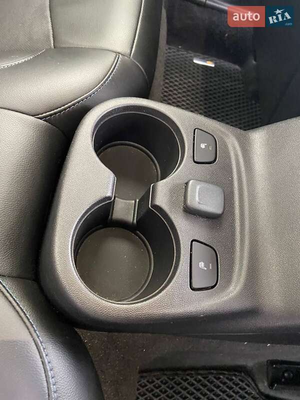 Хетчбек Chevrolet Volt 2017 в Києві фото 13 Хетчбек Chevrolet Volt 2017 в Києві