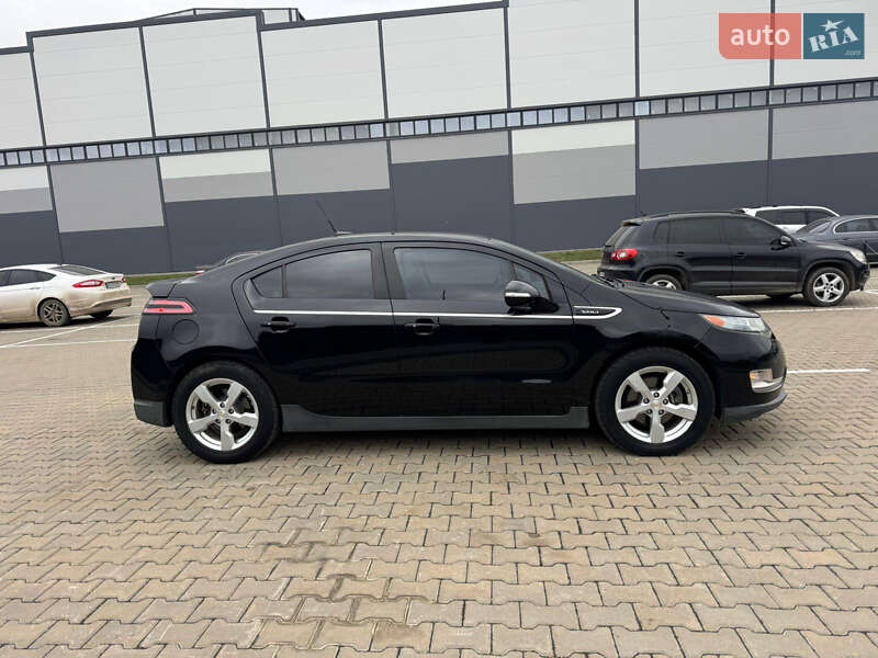 Хэтчбек Chevrolet Volt 2011 в Ивано-Франковске фото 2 Хэтчбек Chevrolet Volt 2011 в Ивано-Франковске