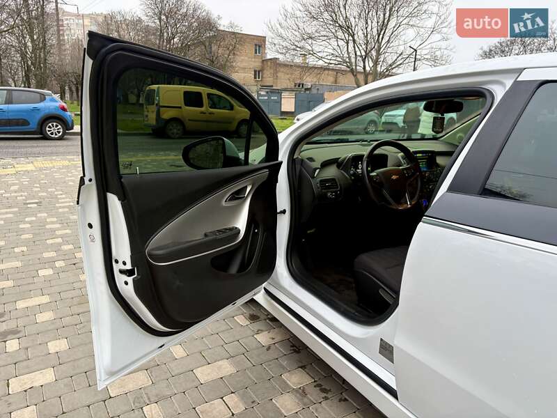 Хэтчбек Chevrolet Volt 2015 в Одессе