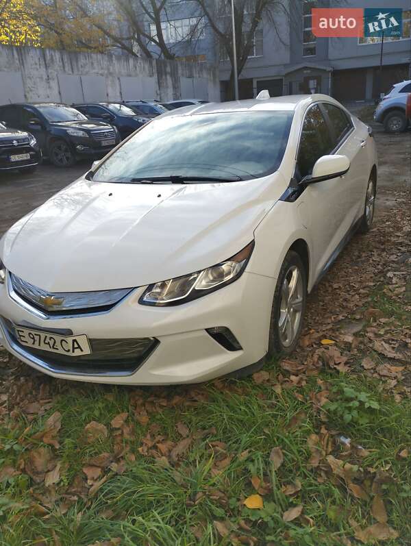 Хетчбек Chevrolet Volt 2018 в Чернівцях