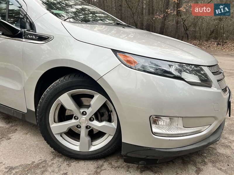 Хетчбек Chevrolet Volt 2013 в Броварах