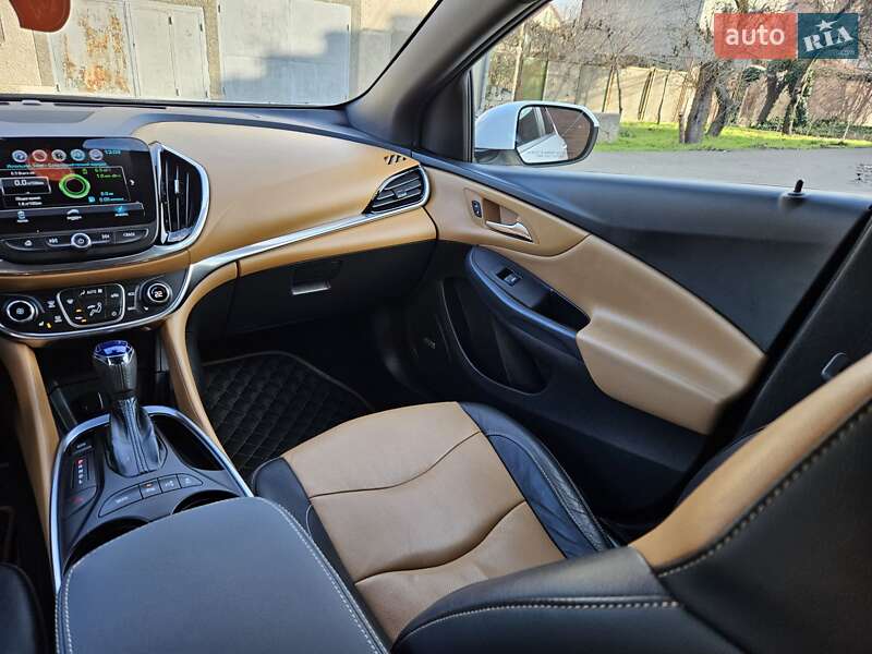 Хэтчбек Chevrolet Volt 2016 в Одессе