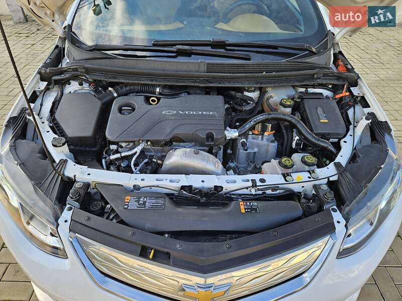 Хэтчбек Chevrolet Volt 2016 в Одессе