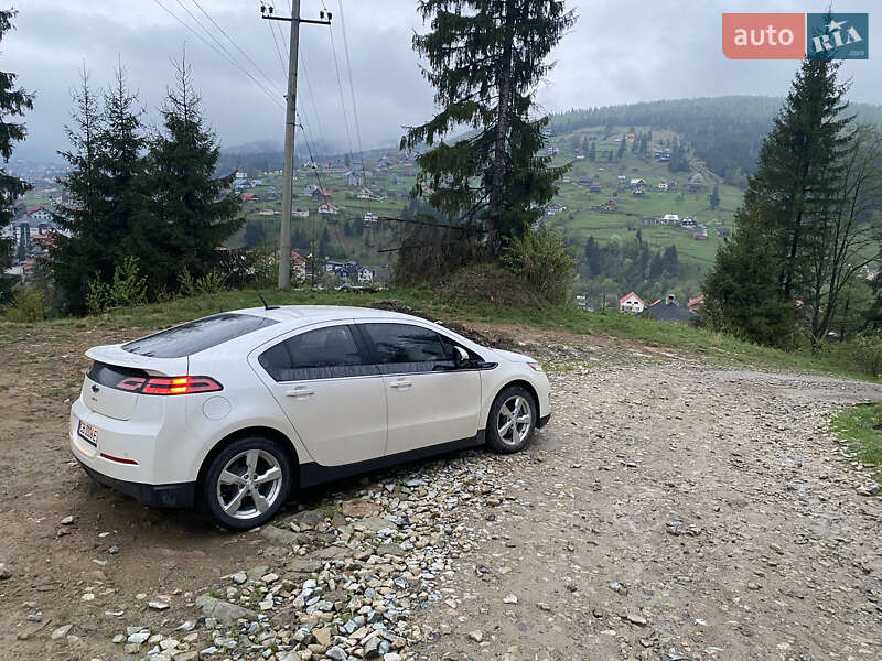 Хэтчбек Chevrolet Volt 2013 в Киеве фото 3 Хэтчбек Chevrolet Volt 2013 в Киеве