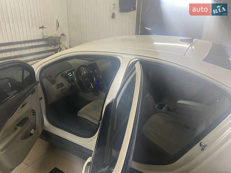 Хэтчбек Chevrolet Volt 2013 в Киеве фото 25 Хэтчбек Chevrolet Volt 2013 в Киеве
