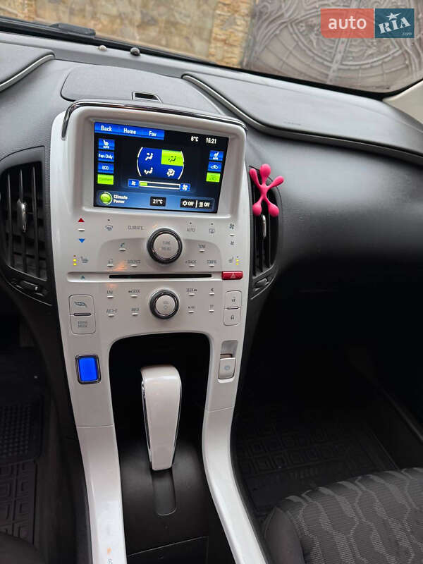 Хэтчбек Chevrolet Volt 2013 в Ивано-Франковске