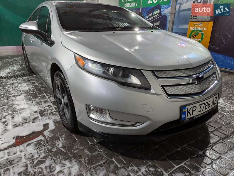 Хэтчбек Chevrolet Volt 2013 в Запорожье