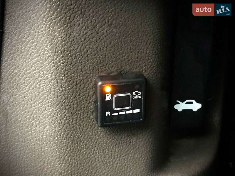 Хэтчбек Chevrolet Volt 2014 в Николаеве