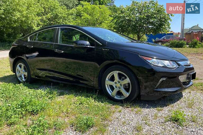 Хэтчбек Chevrolet Volt 2018 в Киеве