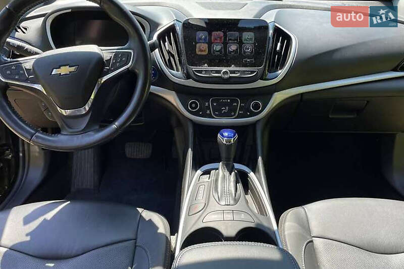 Хэтчбек Chevrolet Volt 2018 в Киеве
