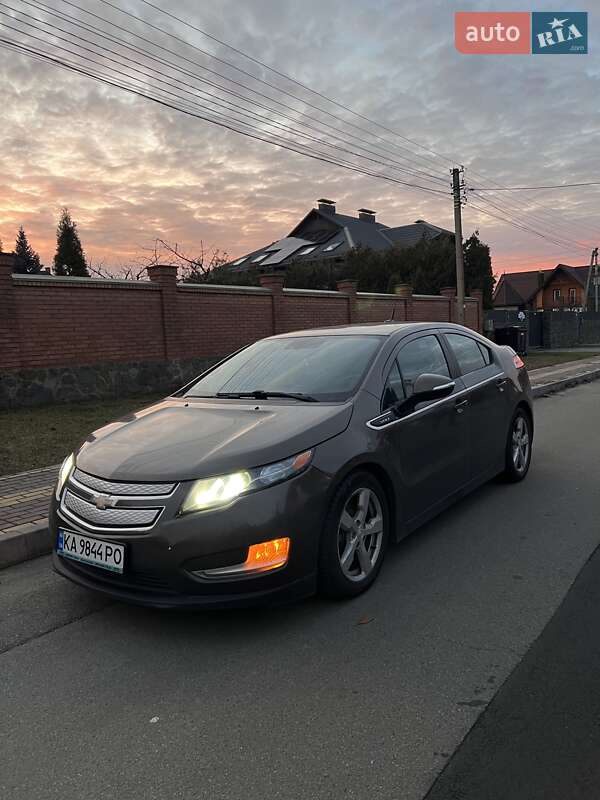Хэтчбек Chevrolet Volt 2013 в Киеве