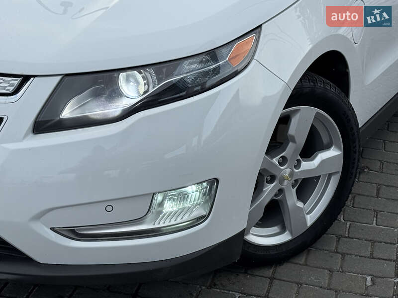 Хэтчбек Chevrolet Volt 2015 в Одессе фото 4 Хэтчбек Chevrolet Volt 2015 в Одессе