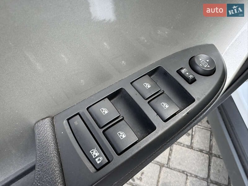 Хэтчбек Chevrolet Volt 2015 в Одессе фото 23 Хэтчбек Chevrolet Volt 2015 в Одессе