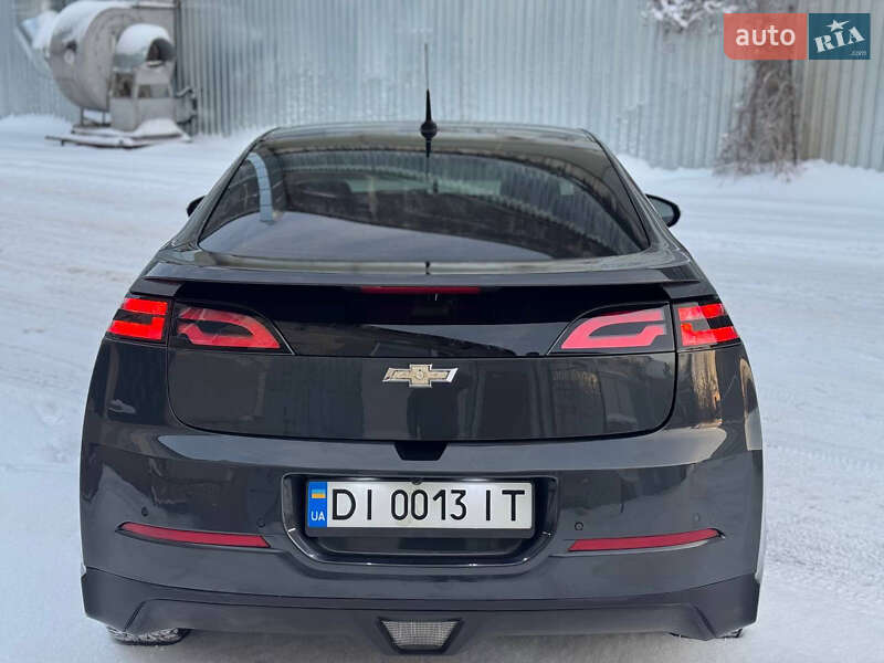 Хэтчбек Chevrolet Volt 2013 в Киеве