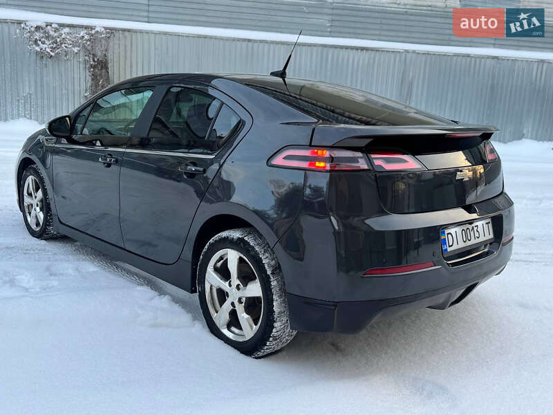 Хэтчбек Chevrolet Volt 2013 в Киеве