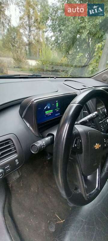 Хэтчбек Chevrolet Volt 2011 в Киеве