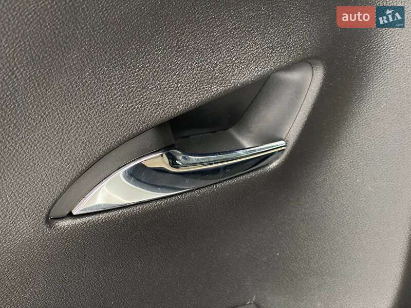 Хэтчбек Chevrolet Volt 2012 в Киеве фото 45 Хэтчбек Chevrolet Volt 2012 в Киеве