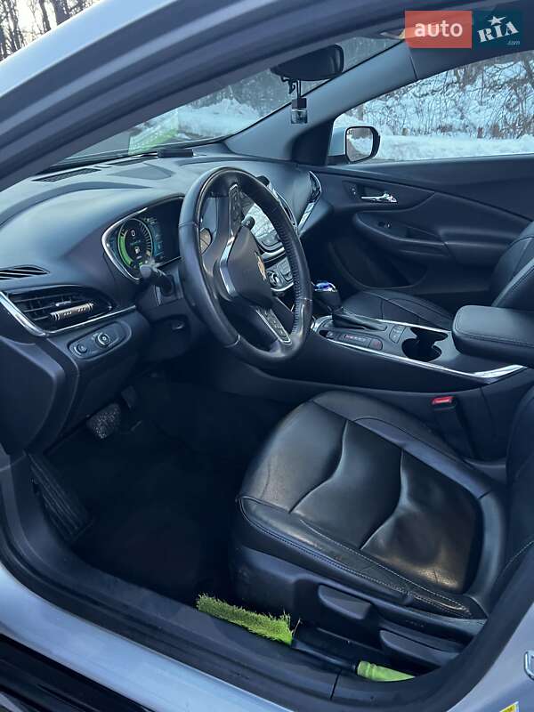 Хетчбек Chevrolet Volt 2016 в Києві