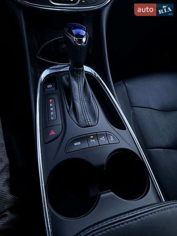 Хетчбек Chevrolet Volt 2016 в Києві