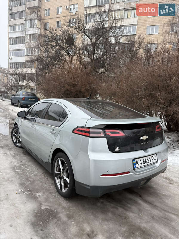 Хетчбек Chevrolet Volt 2011 в Києві фото 7 Хетчбек Chevrolet Volt 2011 в Києві