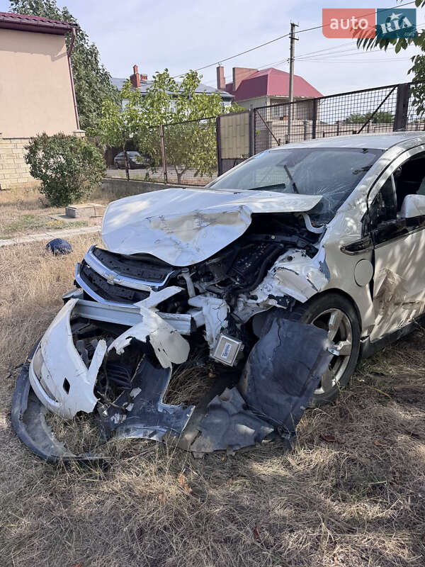 Хэтчбек Chevrolet Volt 2013 в Одессе фото 3 Хэтчбек Chevrolet Volt 2013 в Одессе