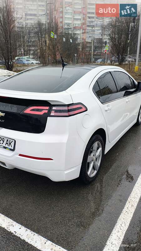 Хетчбек Chevrolet Volt 2011 в Дніпрі