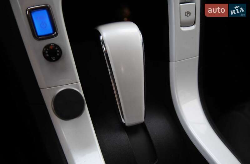 Хетчбек Chevrolet Volt 2013 в Харкові