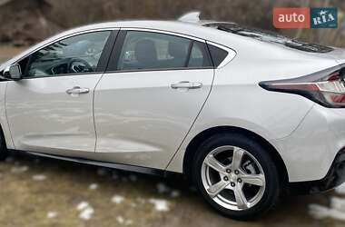 Хэтчбек Chevrolet Volt 2018 в Киеве