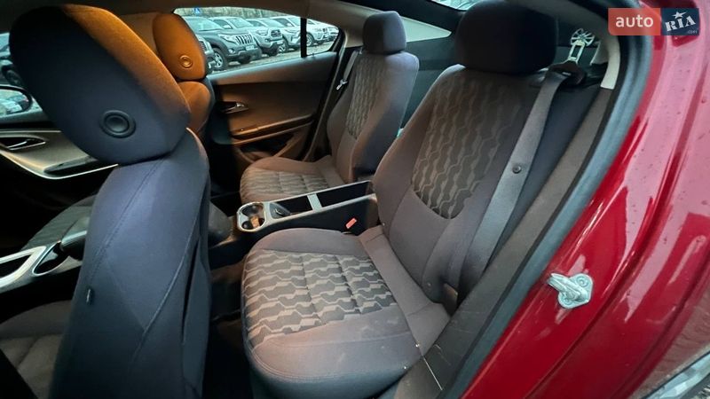 Хетчбек Chevrolet Volt 2012 в Києві
