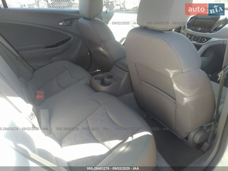 Хетчбек Chevrolet Volt 2018 в Чернівцях