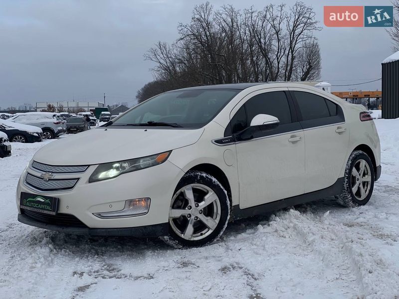 Хэтчбек Chevrolet Volt 2012 в Киеве