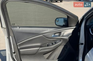 Хэтчбек Chevrolet Volt 2015 в Киеве