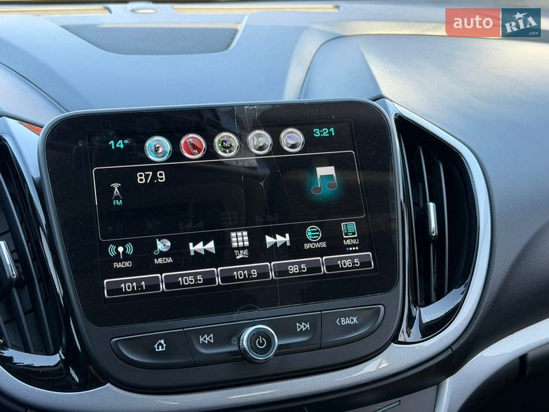 Хэтчбек Chevrolet Volt 2015 в Киеве