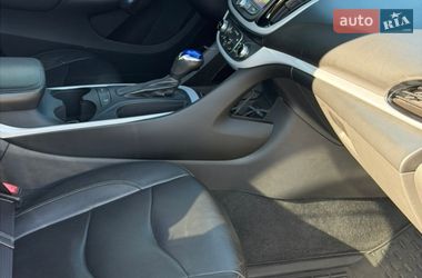 Хэтчбек Chevrolet Volt 2015 в Киеве