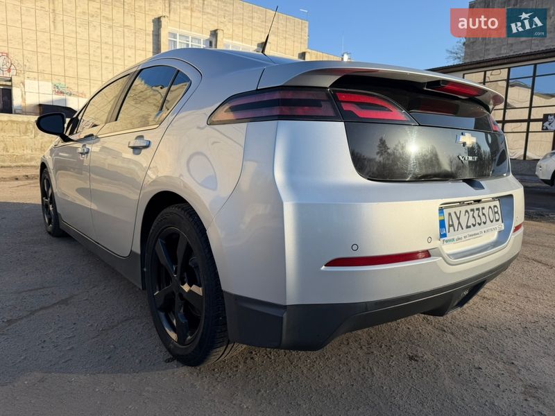 Хэтчбек Chevrolet Volt 2011 в Харькове