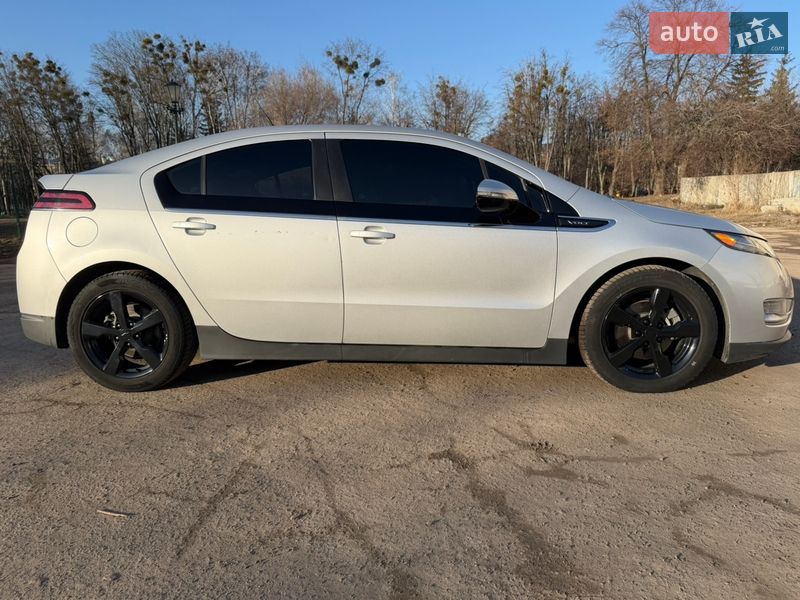 Хэтчбек Chevrolet Volt 2011 в Харькове