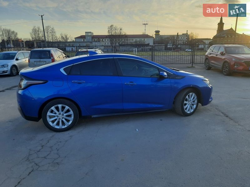 Хэтчбек Chevrolet Volt 2018 в Житомире